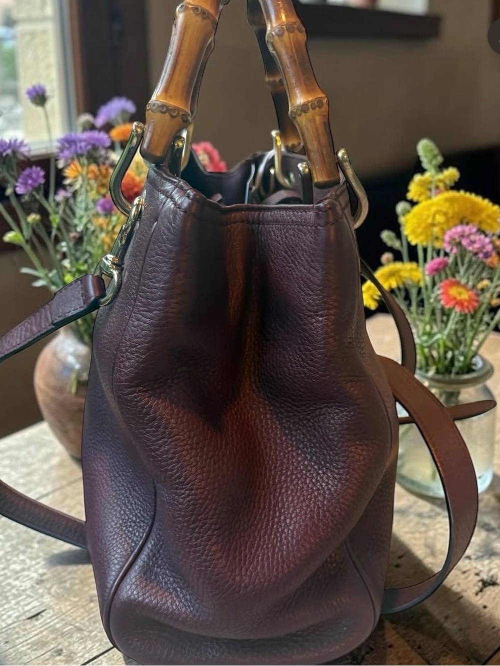 ❌ SOLD! Gucci Plum/Burgundy Leather Satchel with Bamboo Handles - Picture 3 of 4